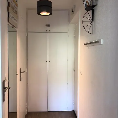 Studio Moderne Avec Balcon Au Coeur Du Centre Ville Apartment